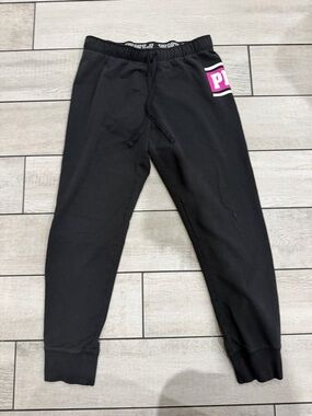 PINK Victoria's Secret Black Jogger Sweatpants with Pink Logo Patch